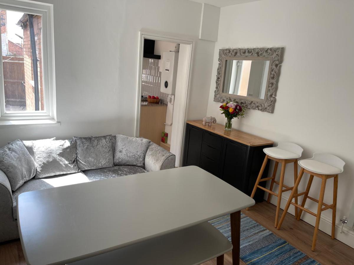 Nottingham Home Stay Екстериор снимка