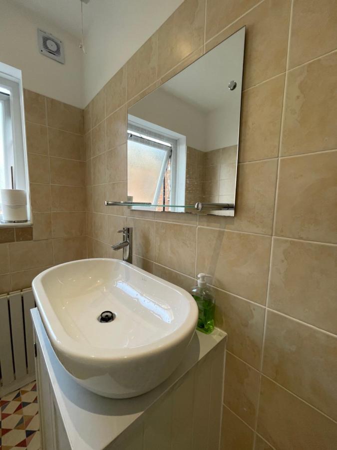 Nottingham Home Stay Екстериор снимка